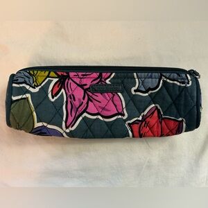 Vera Bradley roll case in Falling Leaves pattern. Excellent condition.